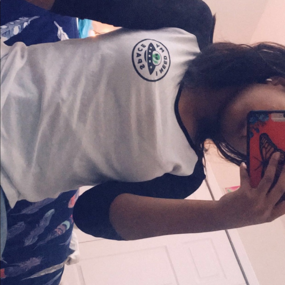 Alien top